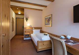 Einzelzimmer Budget Sunstar Hotel Grindelwald 01